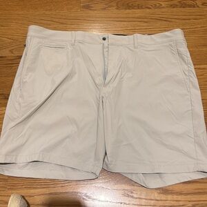 J. Crew tech short size 38 W, 7”